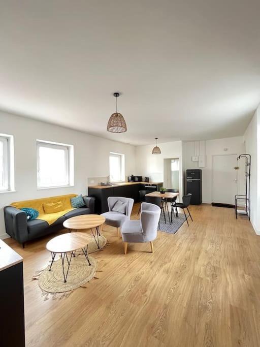 Banjul - Bel Appartement A Reims Exterior foto